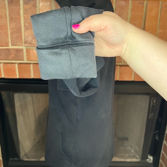 📦2/$5📦 The North Face Women's Black Hoodie Jacket #23 - Picture 3 of 6